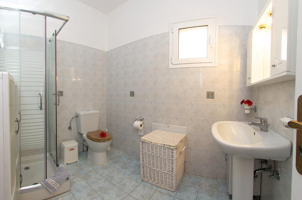 George Apartments Lourdata  Rum bild