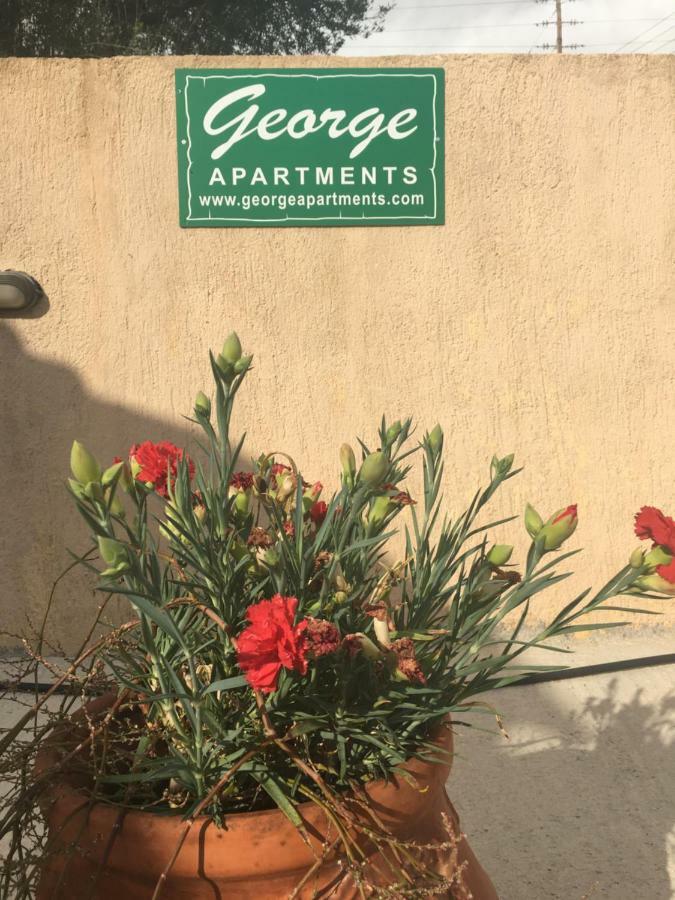 George Apartments Lourdata  Exteriör bild